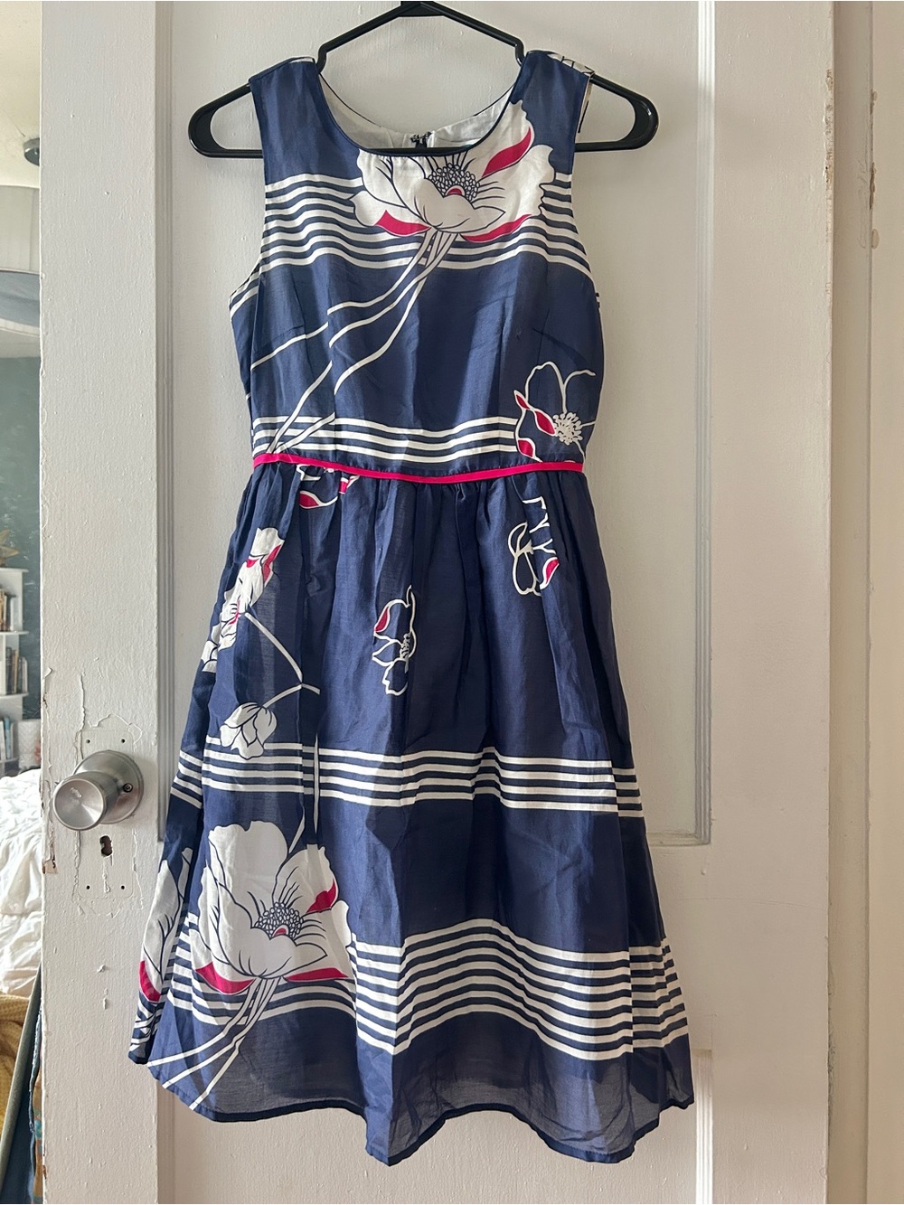 Cotton and silk fit-and-flare midi dress with graphic floral print, XS